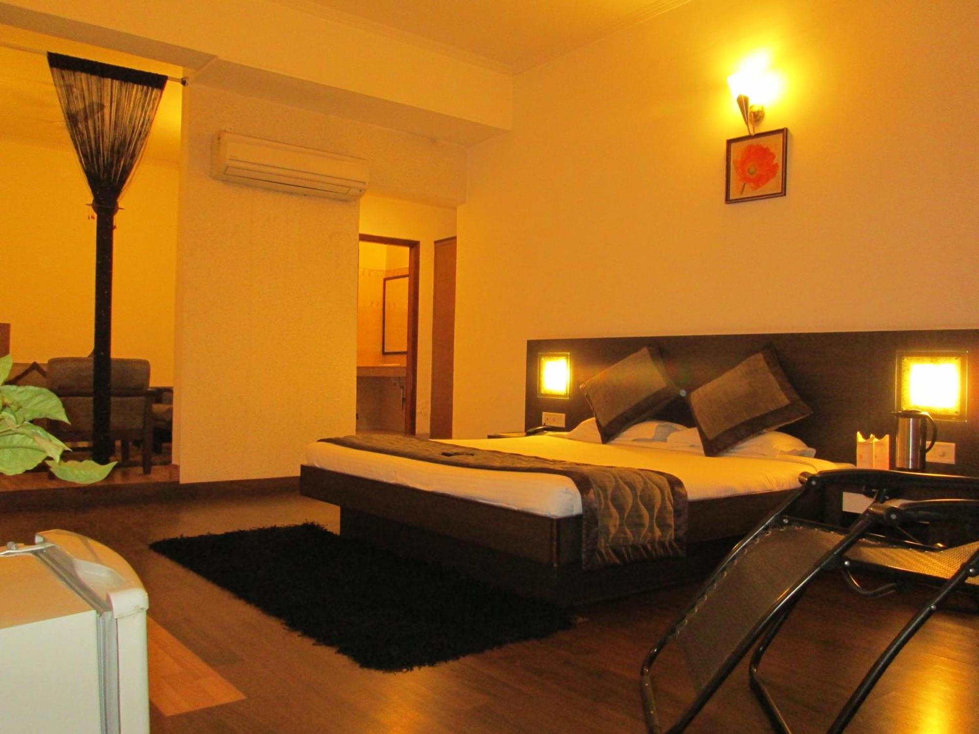 Mg Regency Hotel Baddi Exterior foto